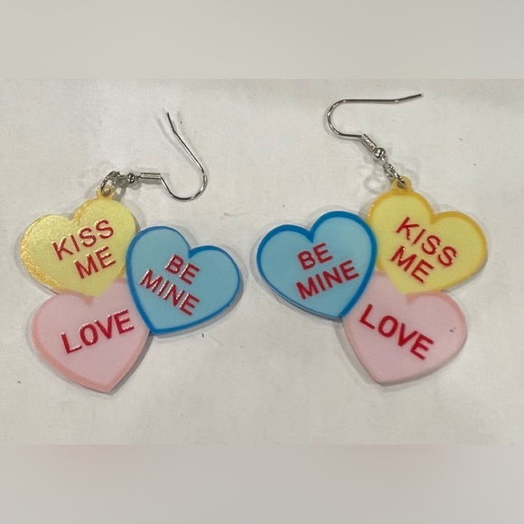 Valentines Day triple‎ heart earrings dangle lightweight colorful casual new - Picture 1 of 1